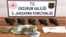 Erzurum'da silah kaçakçıları jandarmaya takıldı